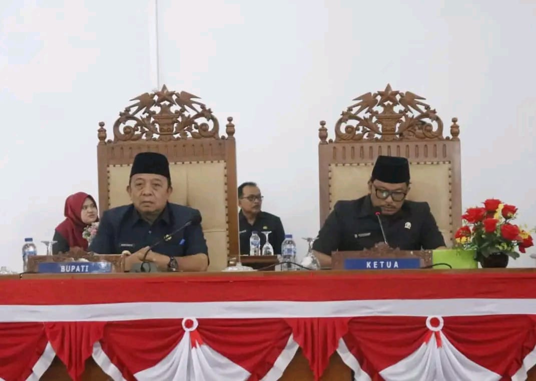 Fraksi Dprd Seluma Sampaikan Pandangan Umum Rapbd