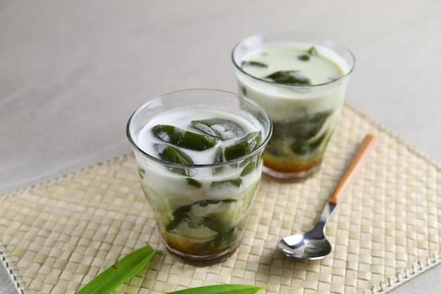 Butuh yang Seger-seger? Yuk Buat Minuman dari Cincau, Ada Banyak Rekomendasi, Cek Resepnya di Sini