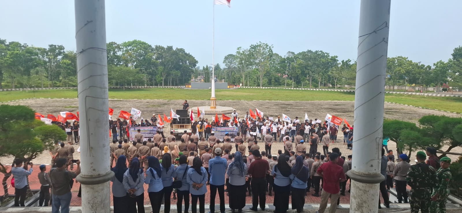 Desak Setop PHK Seenaknya dan Sanksi Perusahaan Nakal, FSPMI Mukomuko Gelar Aksi Unjuk Rasa