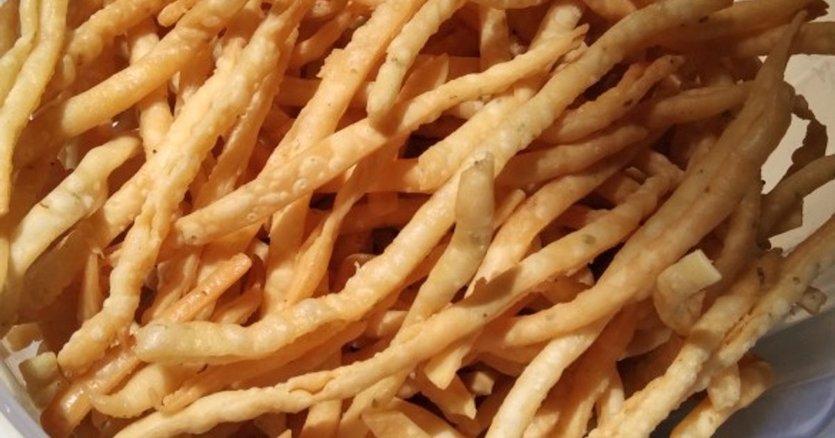 Cara Membuat Kue Stik Bawang Renyah dan Gurih, Resep Camilan Favorit di Rumah