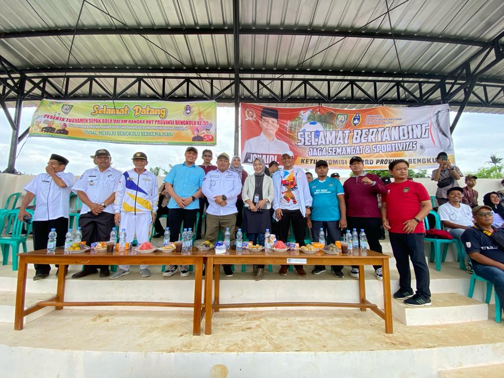 Gandeng Dispora, Ketua Komisi II DPRD Provinsi Bengkulu Sukses Buka Turnamen Sepak Bola di Seluma