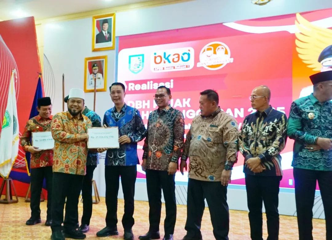 DBH Rp179,67 Miliar Resmi Disalurkan, Gubernur Helmi Hasan Pesankan Ini