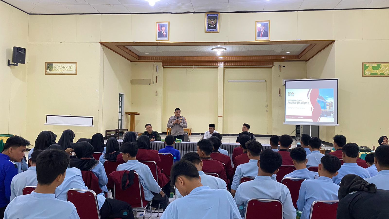 Polda Bengkulu Gelar Sosialisasi Cyberbullying dan Etika Bermedia Sosial ke Pelajar Kota Bengkulu 