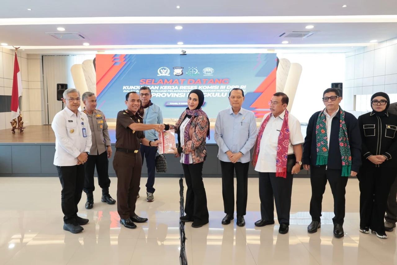 Kinerja Tangani Korupsi Tuai Apresiasi, Kajati Bengkulu Dipuji Komisi III DPR RI