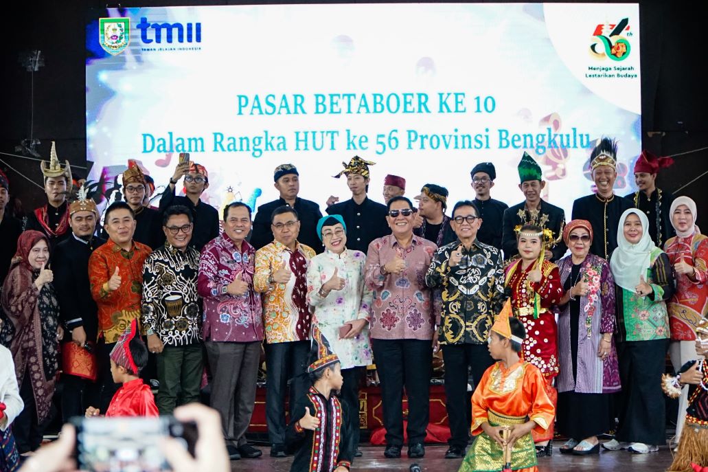 Promosi Budaya Bengkulu Lewat Pasar Betaboer di TMII Jakarta 