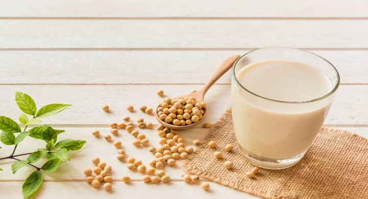 Raih 5 Manfaat Kesehatan Tubuh dengan Konsumsi Susu Kedelai, Cek Disini!