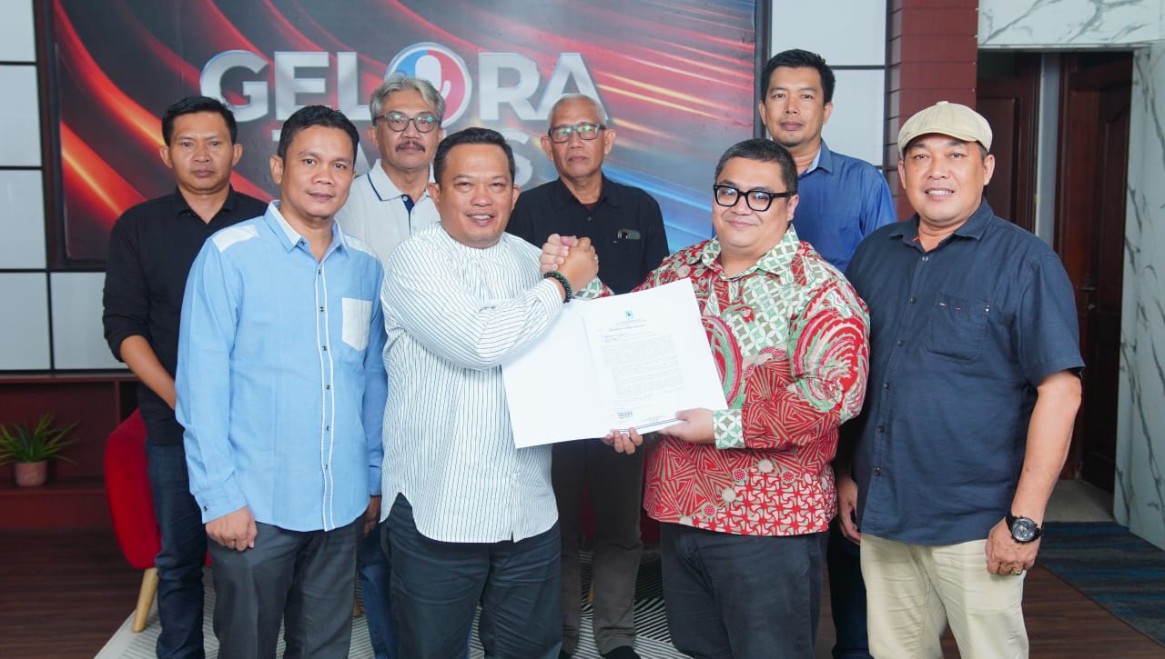 Pasangan Erwin-Jonaidi Terima Rekomendasi dari DPN Partai Gelora Maju Pilkada Seluma 2024