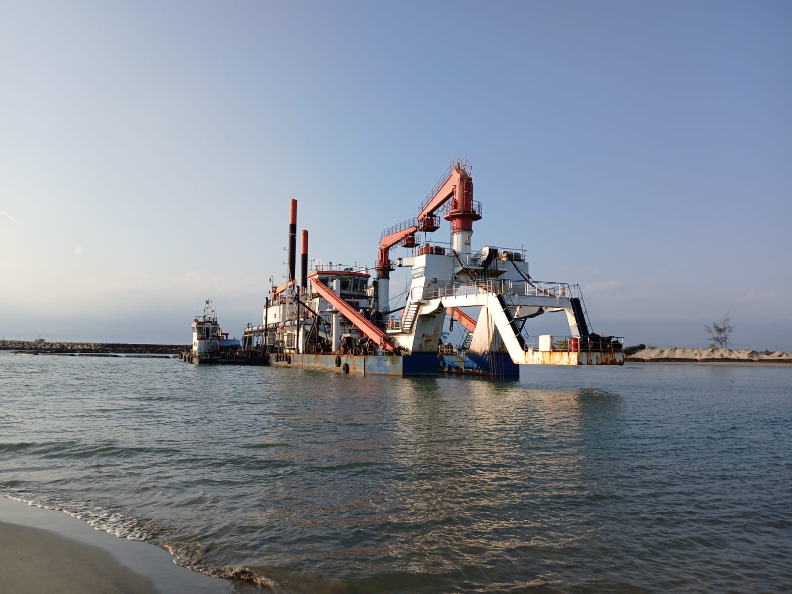 Pengerukan Alur Pelabuhan Pulau Baai Tahap II Dimulai, Target Kedalaman 12 Meter