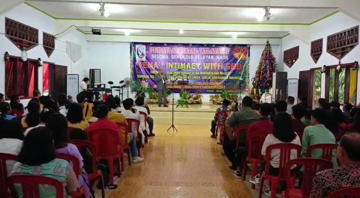 Puncak Perayaan Natal di Jemaat Gereja Santos Taresia BP 2 Berjalan Lancar 