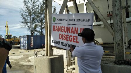 Perusahaan Ini Disegel Satpol PP Kota Bengkulu