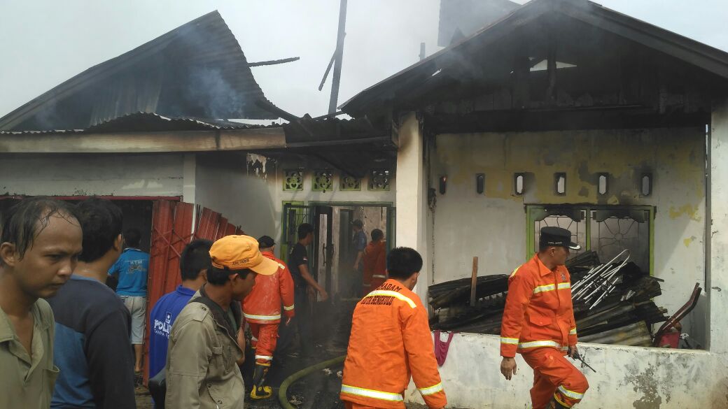 2 Rumah dan 1 Mobil Terbakar di Muhajirin