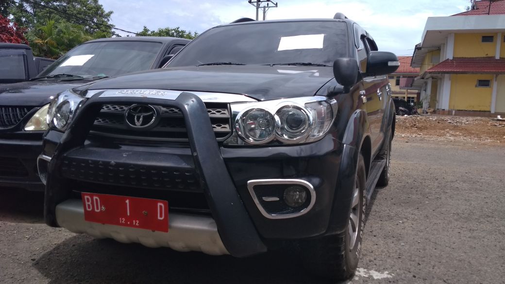 Wow…Mobil Fortuner Bekas Mantan Bupati BU dijual Hanya Rp. 100 juta-an
