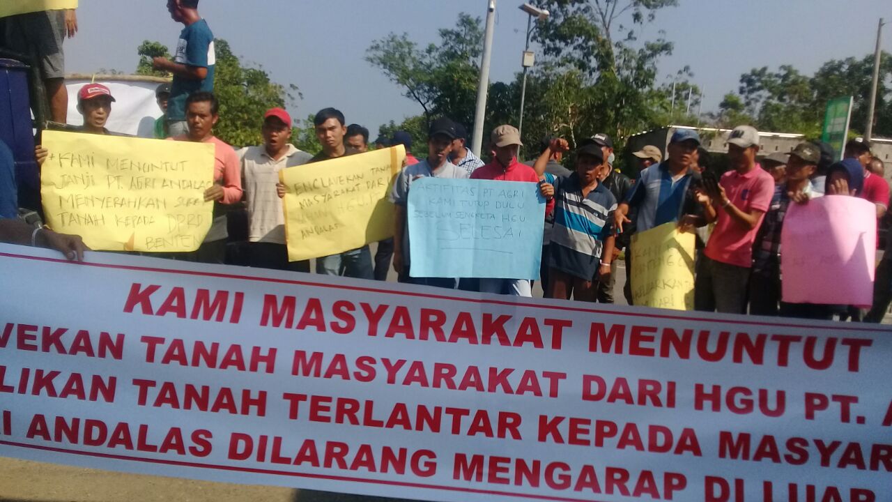 Tuntutan Tak di Penuhi, Ratusan Warga 8 Desa Ancam Blokir Jalan