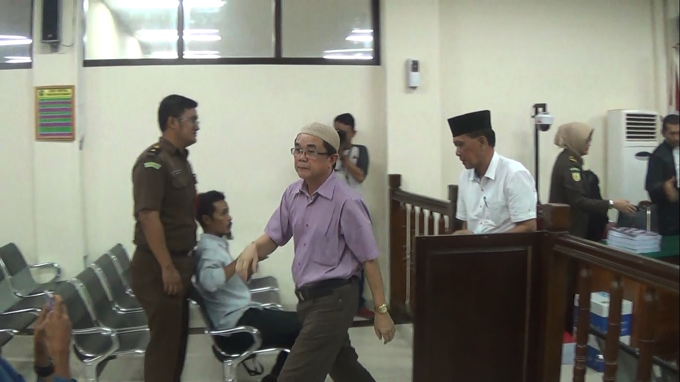 Lie Eng Jun Terdakwa Korupsi Jalan Enggano Di Tuntut 12 Tahun Penjara