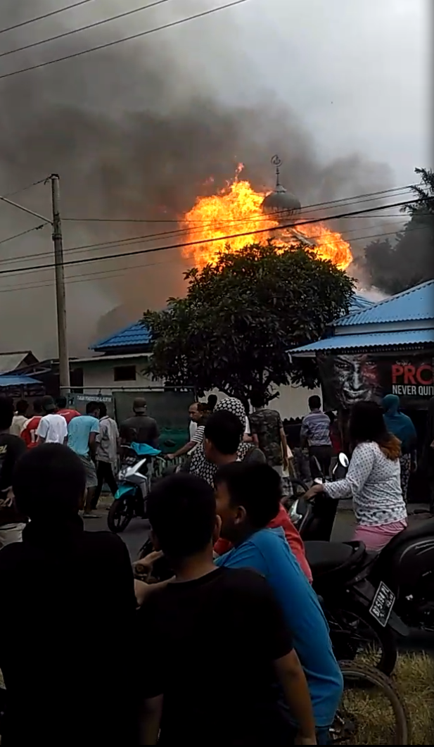 Korsleting Listrik, Masjid Mardhotillah Pasar Bengkulu Ludes Terbakar