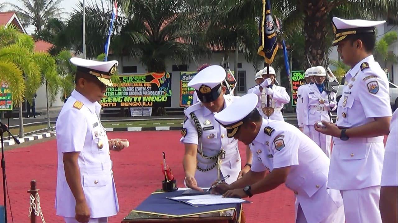 Letkol Laut (P) M. Andri Wahyu Sudrajat Resmi Jabat Danlanal Bengkulu