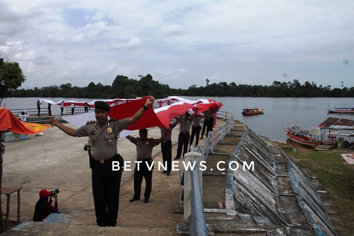 Bendera Merah Putih 73 Meter di 3 Titik Dikibarkan