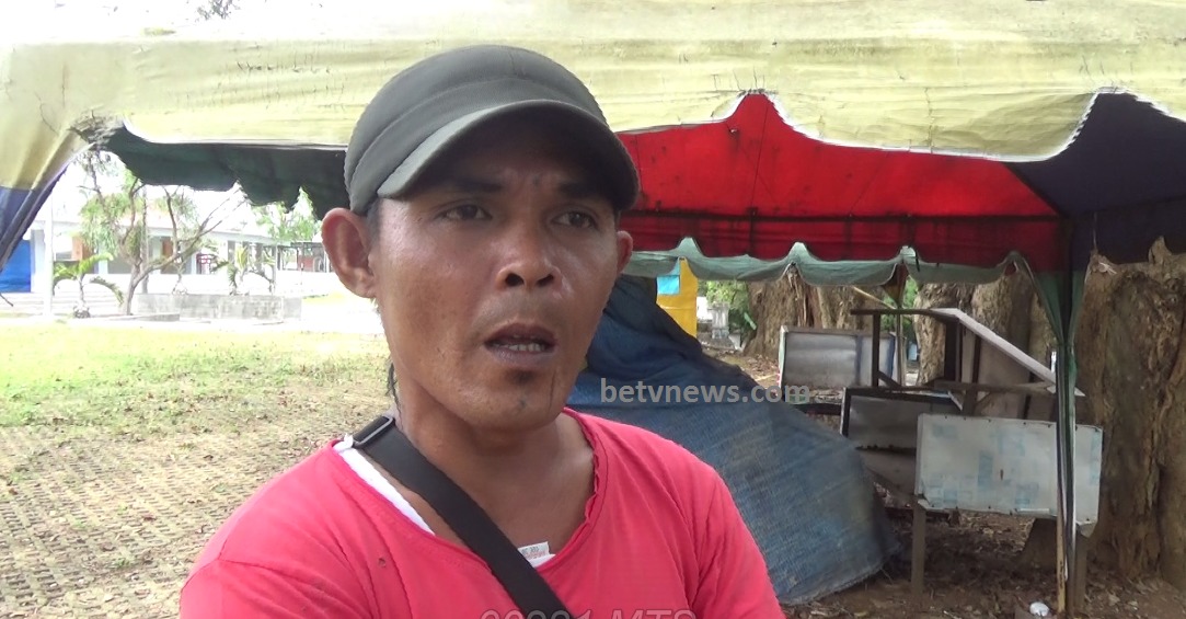 Lapak Pedagang di Lapangan Merdeka Mulai Dibongkar