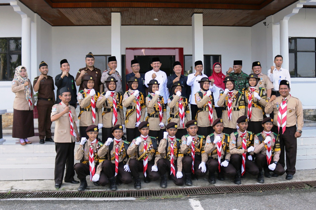 Santri Bengkulu Selatan Ikut Perkemahan Nasional di Jambi