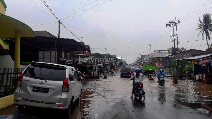 Hujan Semalaman, Curup Utara Banjir