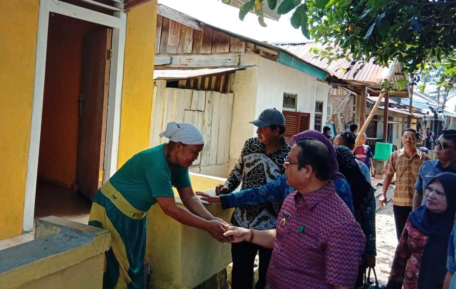 Kunjungi Warga Penerima BSPS, Ini Ungkapan Bundra Jaya