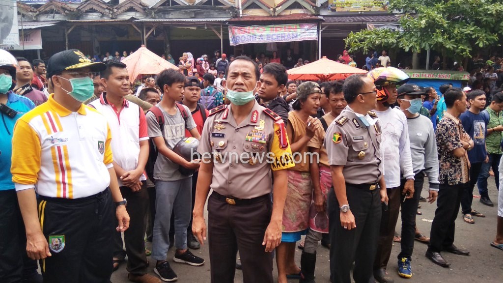 Kapolda dan Gubernur Datangi Lokasi Kebakaran