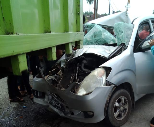 Kecelakaan di Tanjung Raman, Xenia Tabrak Truk Fuso