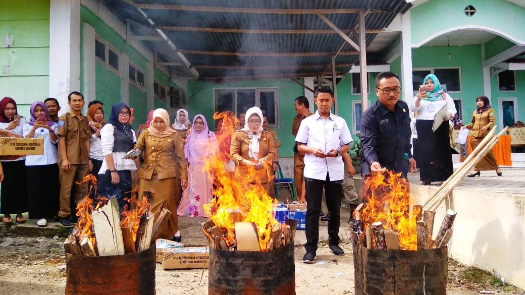 Dukcapil Lebong, Musnahkan 15.462 e-KTP Rusak