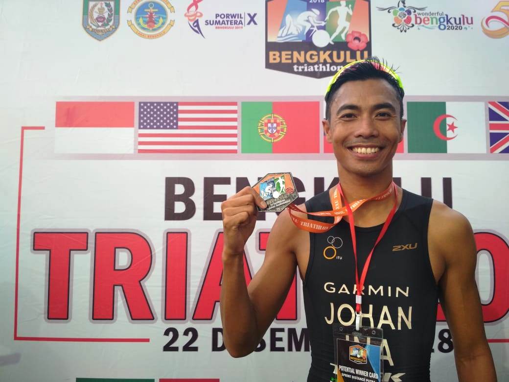 Jauhari Johan, Berhasil Finis Pertama di Ajang Bengkulu Triathlon 2018