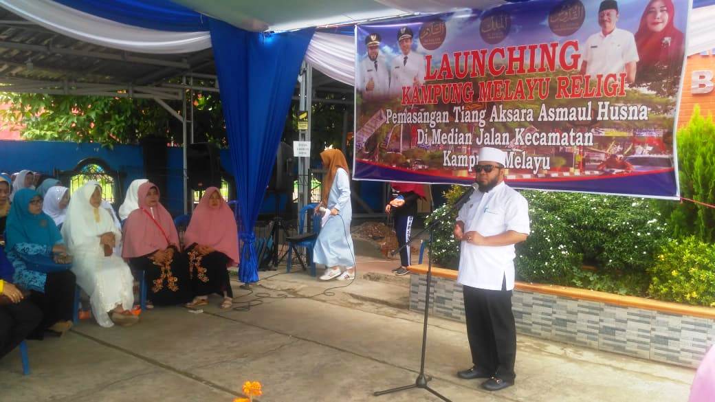 99 Asmaul Husnah Dipasang di Kampung Melayu Religi