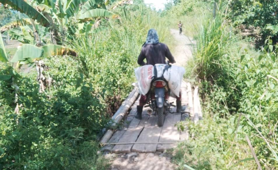 Warga Harapkan Jalan Turan Lalang – Ujung Tanjung Dibangun