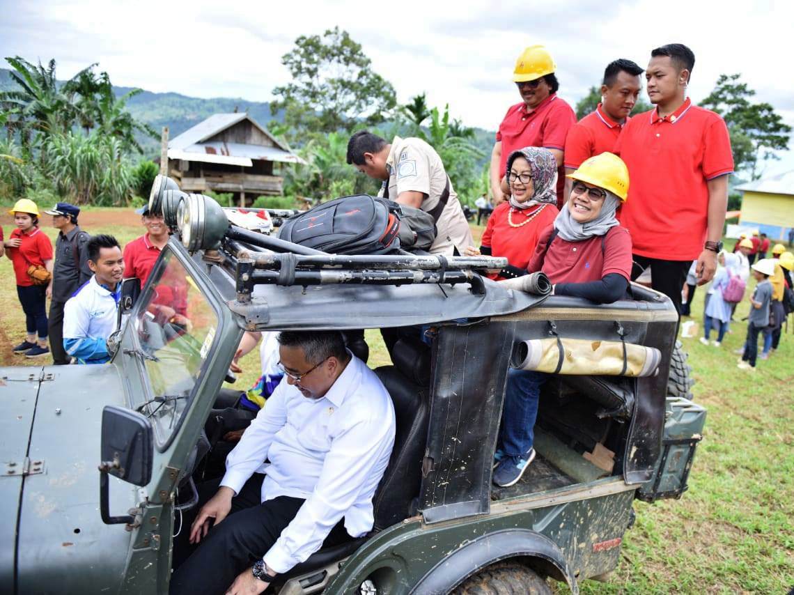 Infrastruktur Memprihatinkan, Mendes Eko Ajak Bupati Seluma Bertemu Dengan Mentri PUPR