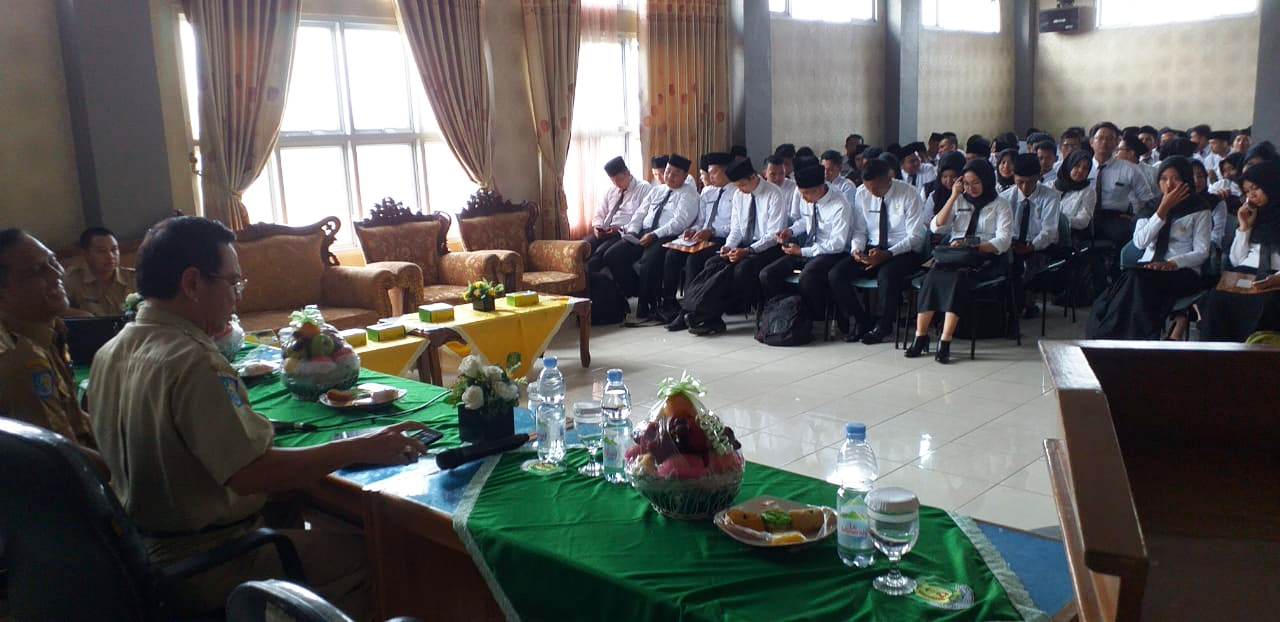 SK Pengangkatan 167 CPNS Diserahkan, Ini Pesan Bupati Benteng