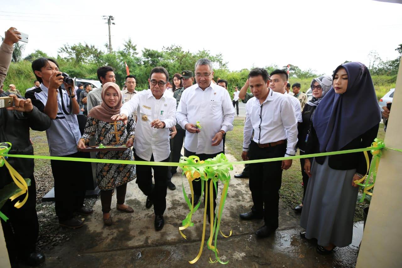 Resmikan Gedung Serba Guna, Mendes Eko: Bisa Digunakan Untuk Bioskop