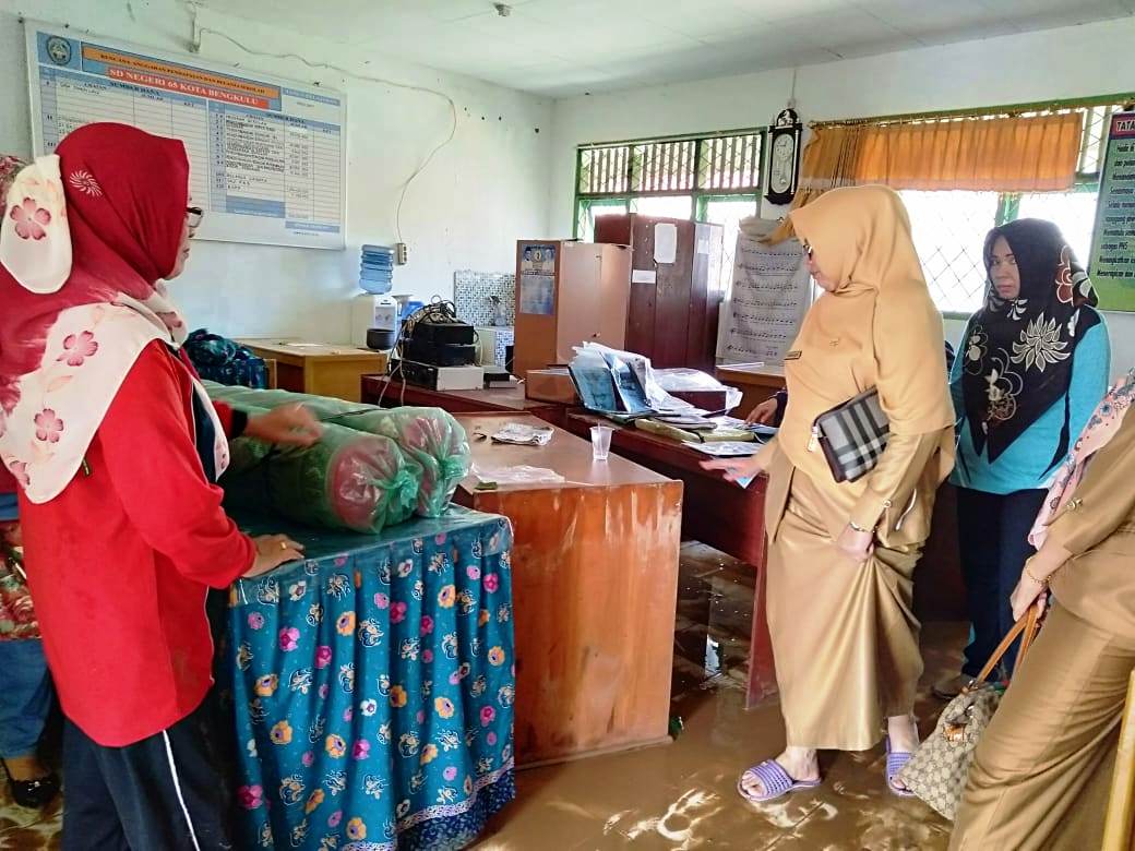 8 Sekolah Terendam Banjir, Siswa Diliburkan