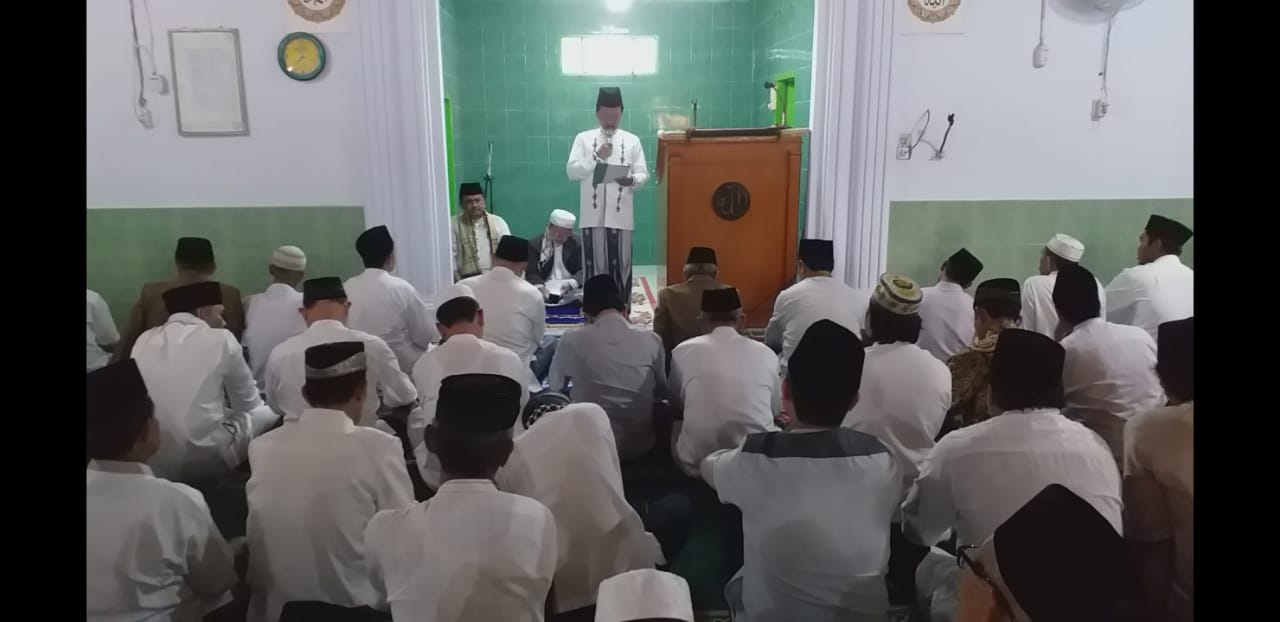 Salat Ied di Desa Nakau, Bupati Ajak Masyarakat Berzakat