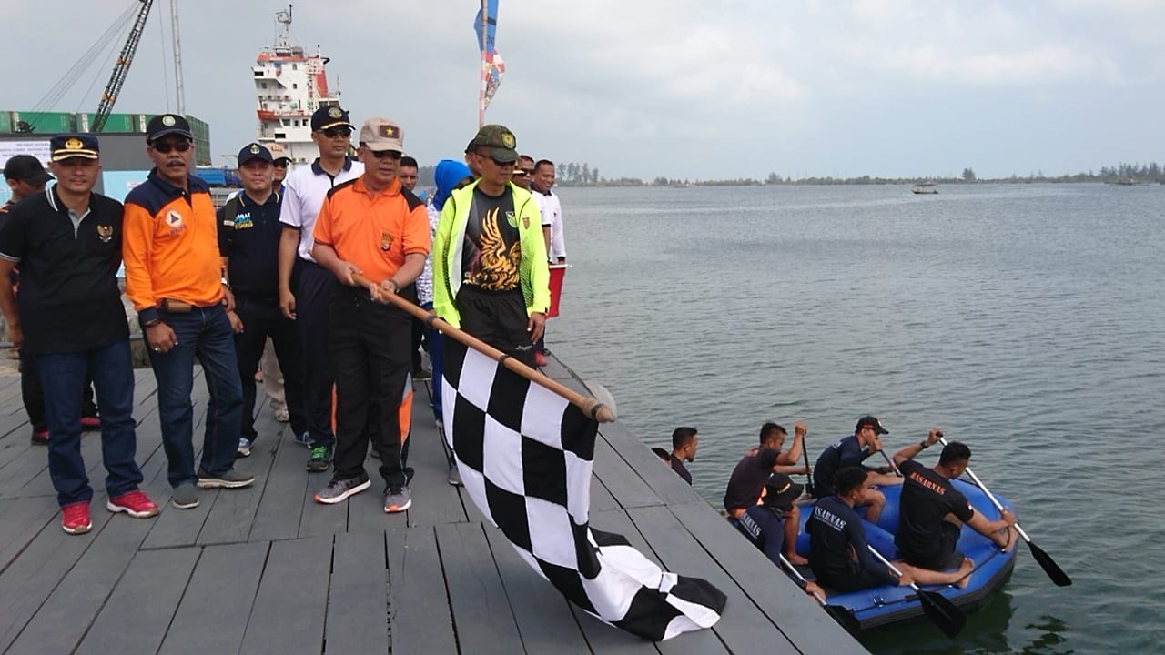 21 Tim Ikuti Lomba Dayung Perahu Karet