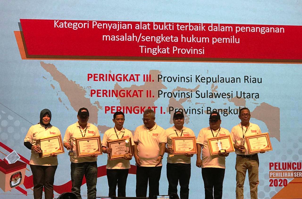 KPU Provinsi Bengkulu, Raih 2 Penghargaan Dari KPU RI