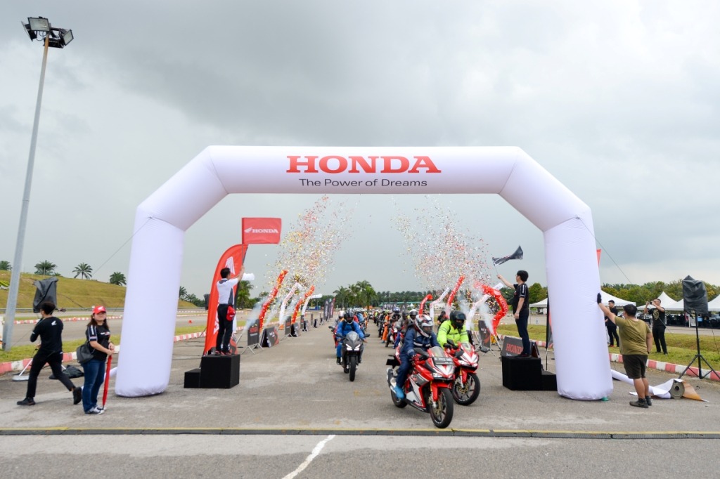 Bikers Indonesia Eksplorasi Sensasi Total Control Honda CBR di Malaysia