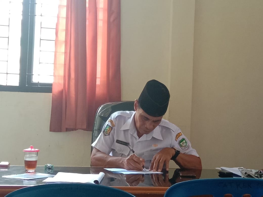 Dinas PMD Seluma Silahkan Cakades Tumbuan Gugat ke PTUN