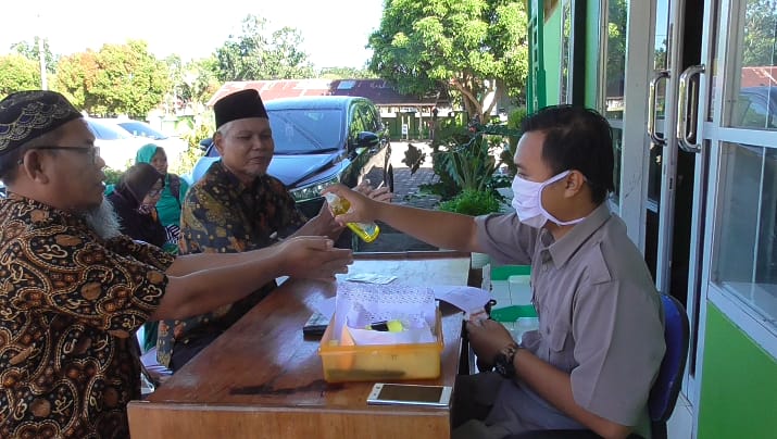 Pengunjung Kantor Kemenag Wajib Mencuci Tangan