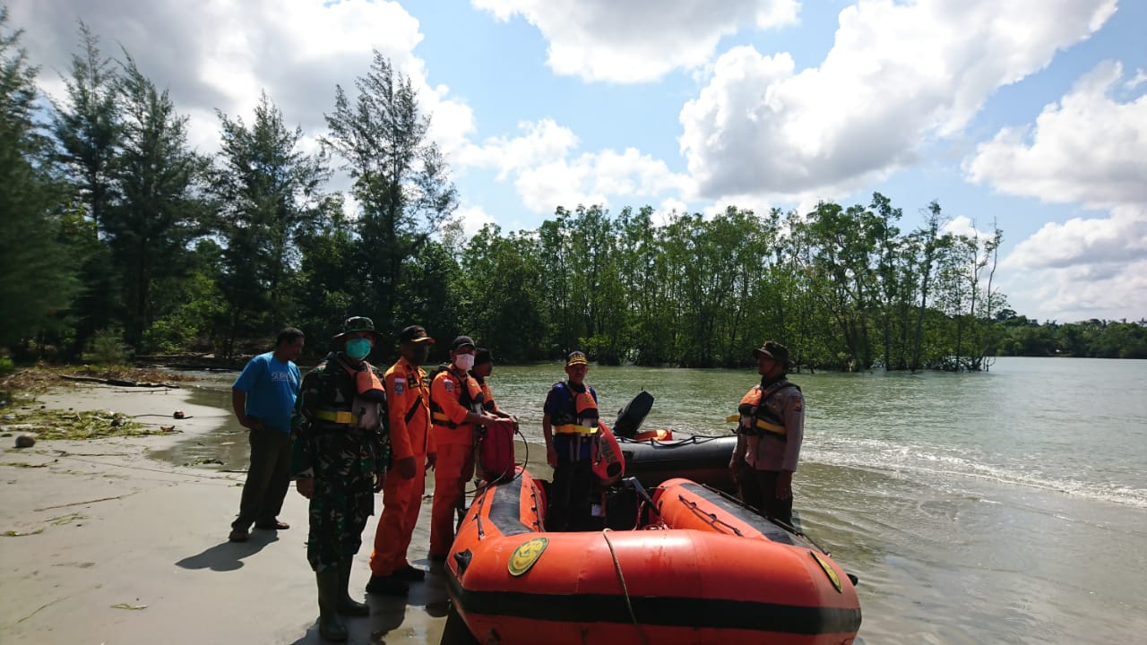 Pencarian Korban Tenggelam Terkendala Ombak Tinggi