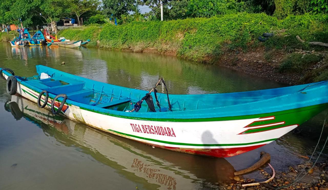 Perahu Dihantam Ombak, Satu Nelayan Pasar Bawah Meninggal Dunia