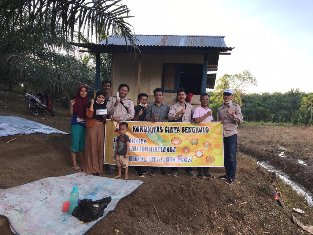 Komunitas Cinta Bengkulu (KCB) Berbagi di Tengah covid-19 