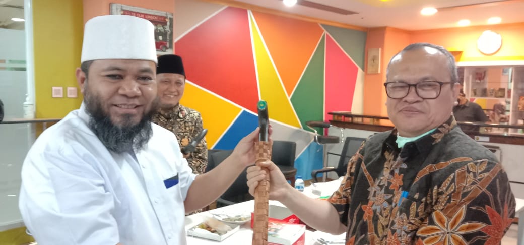 Cerita Prof Akhmad Syakhroza Negatif Covid-19 Usai Makan Bareng Helmi Hasan