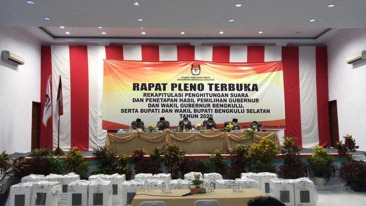 Rapat Pleno Terbuka Kabupaten BS, Partisipasi Pemilih Lebihi Taget Nasional
