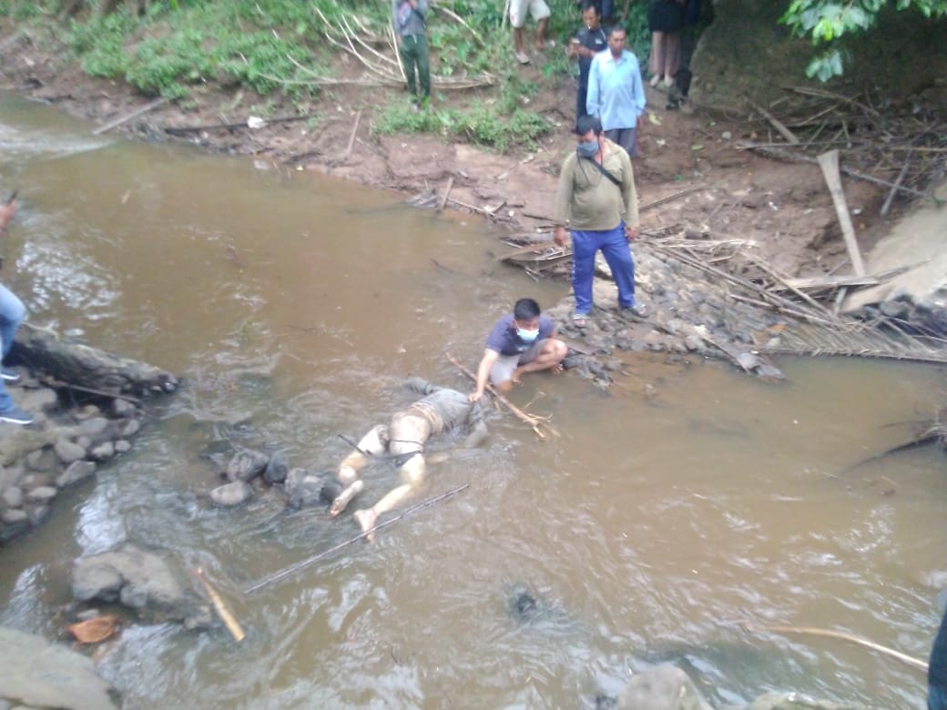 Mayat Tanpa Identitas Ditemukan di Sungai Desa Srikuncoro