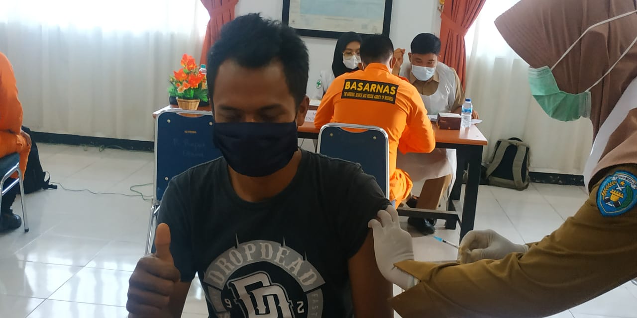 60 Personel Basarnas Bengkulu Divaksin