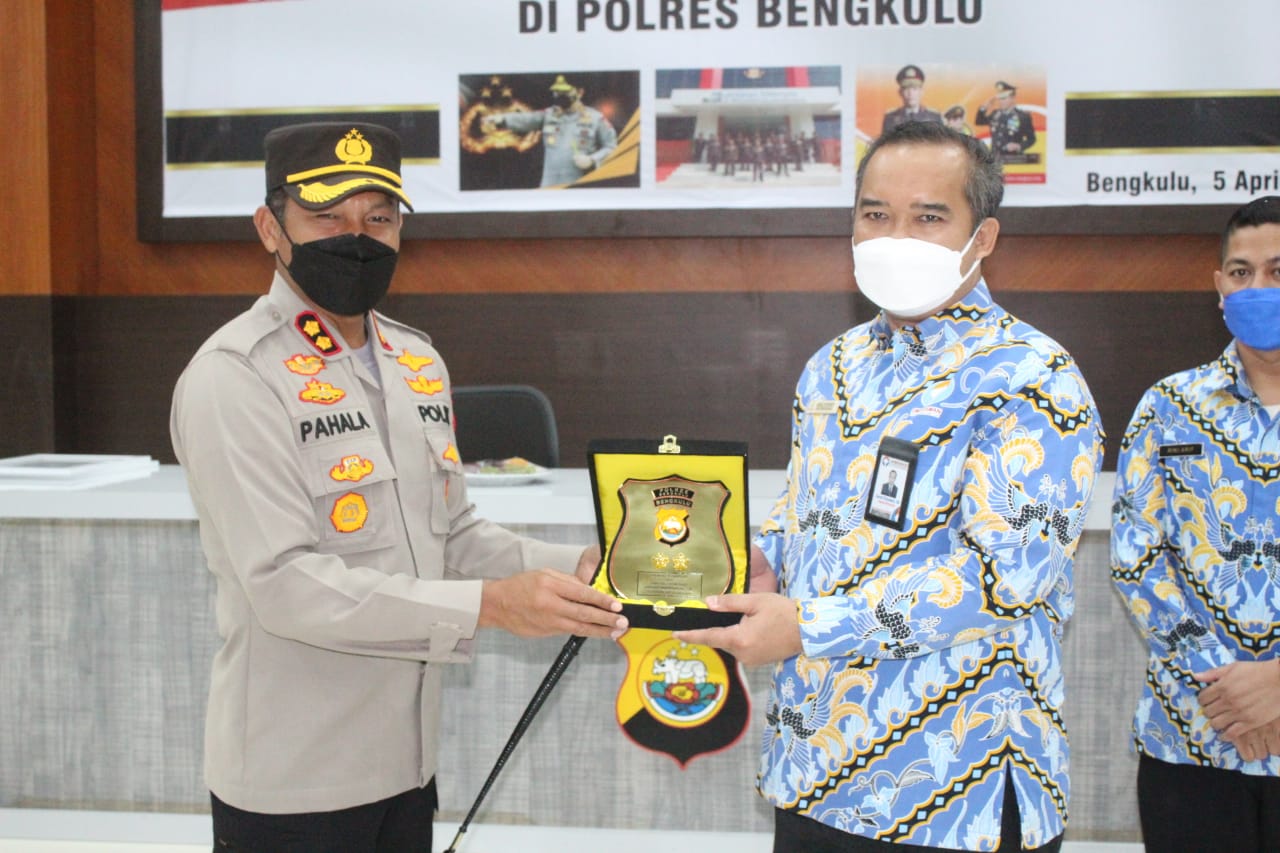 Satlantas Polres Bengkulu Terima Penghargaan PTSP