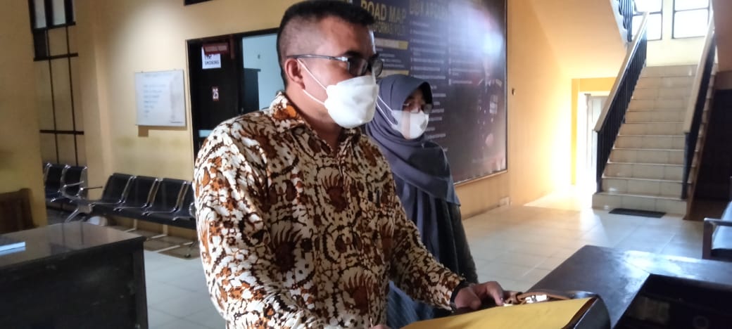 Telantarkan Anak dan Istri, Oknum Pejabat Pemprov Dilaporkan